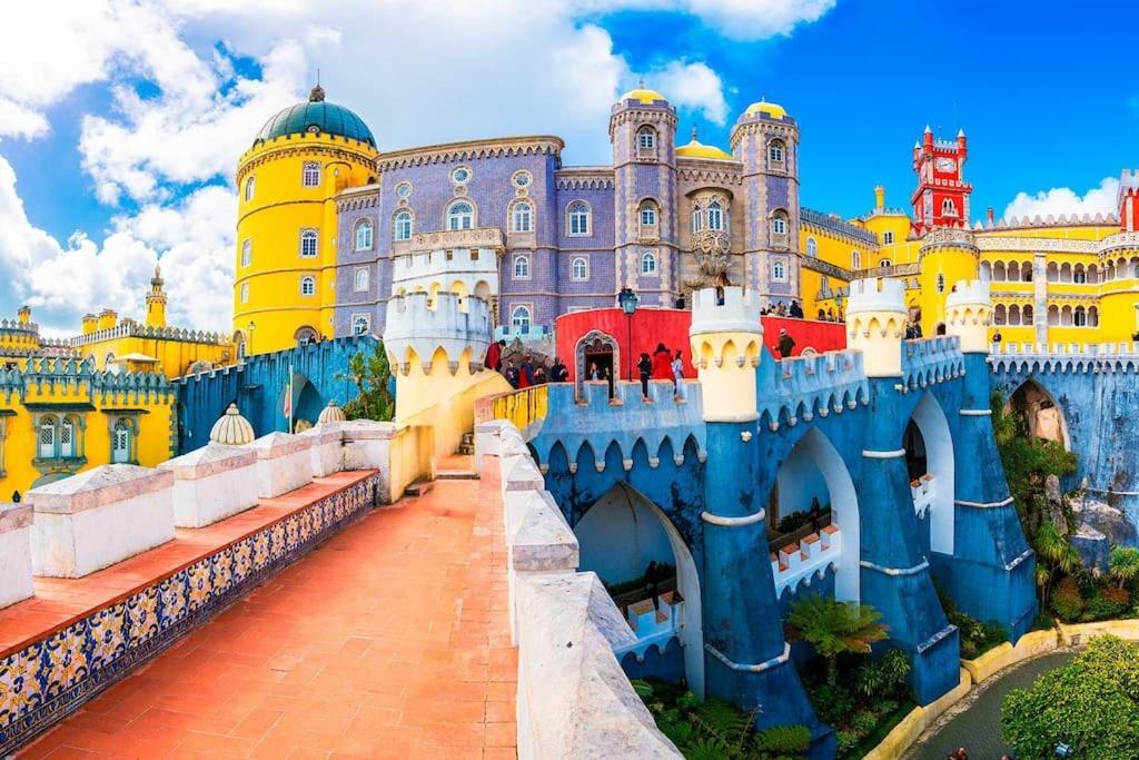 Tiny Smart Home, Private Garden & Outside Jacuzzi. Center Sintra! Екстер'єр фото