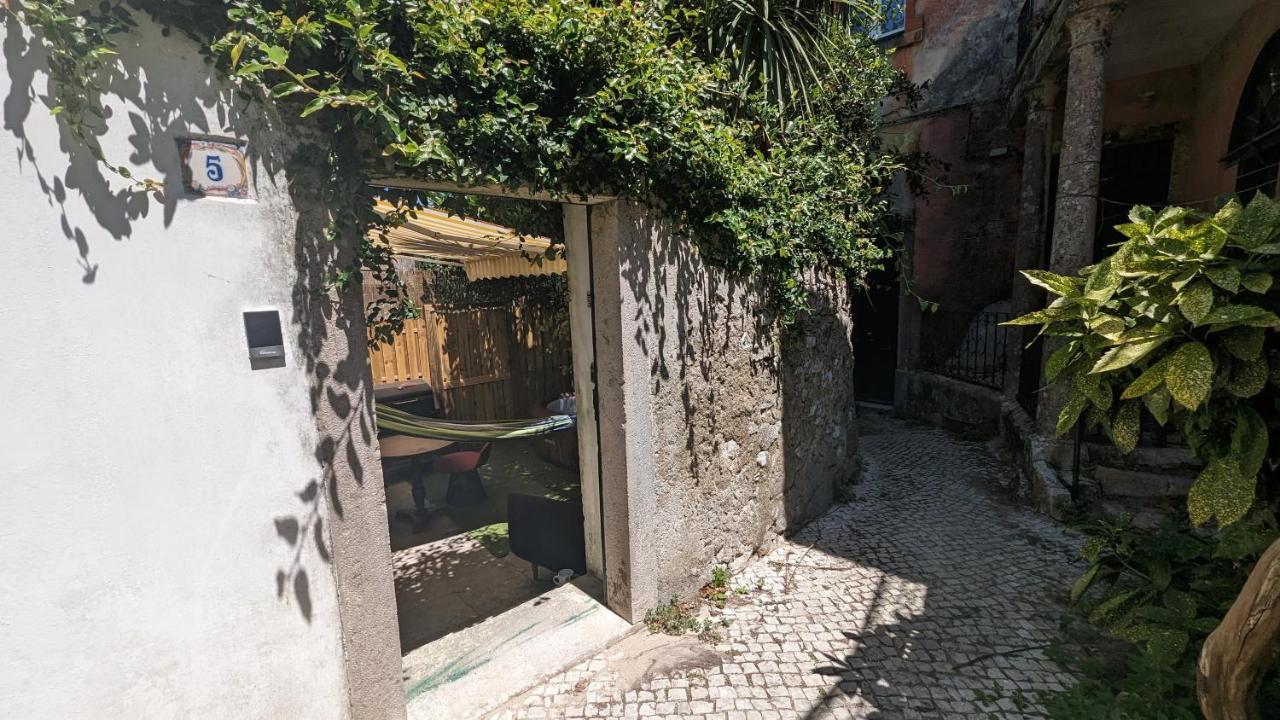 Tiny Smart Home, Private Garden & Outside Jacuzzi. Center Sintra! Екстер'єр фото
